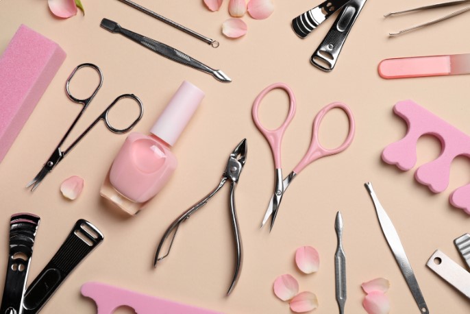 Как правильно хранить маникюрные инструменты