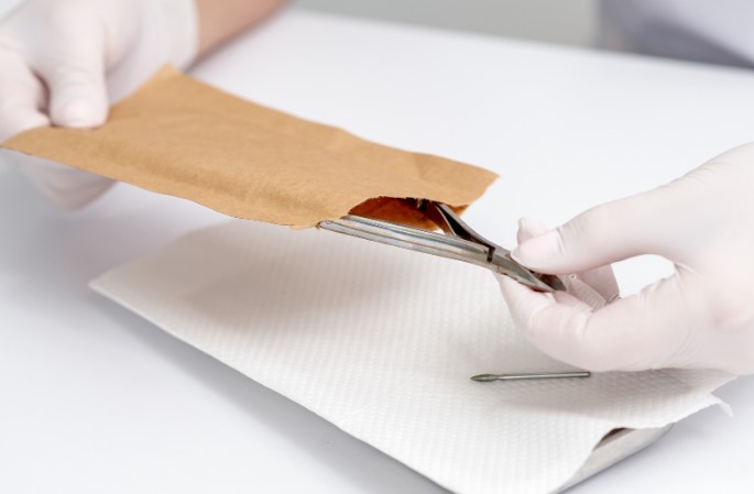 как хранить маникюрные инструменты после стерилизации