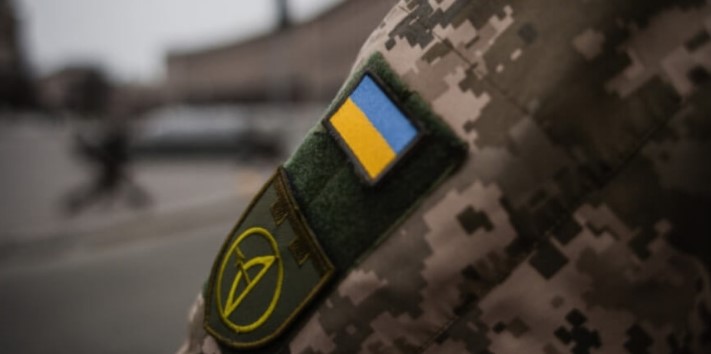 Не плутай шеврон з емблемою! Розбираємо всі знаки поліції